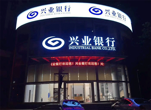 3M燈箱布VS噴繪布有哪些優(yōu)勢？